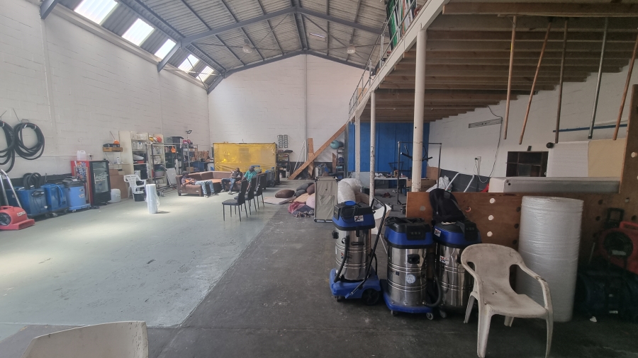 To Let commercial Property for Rent in Killarney Gardens Western Cape